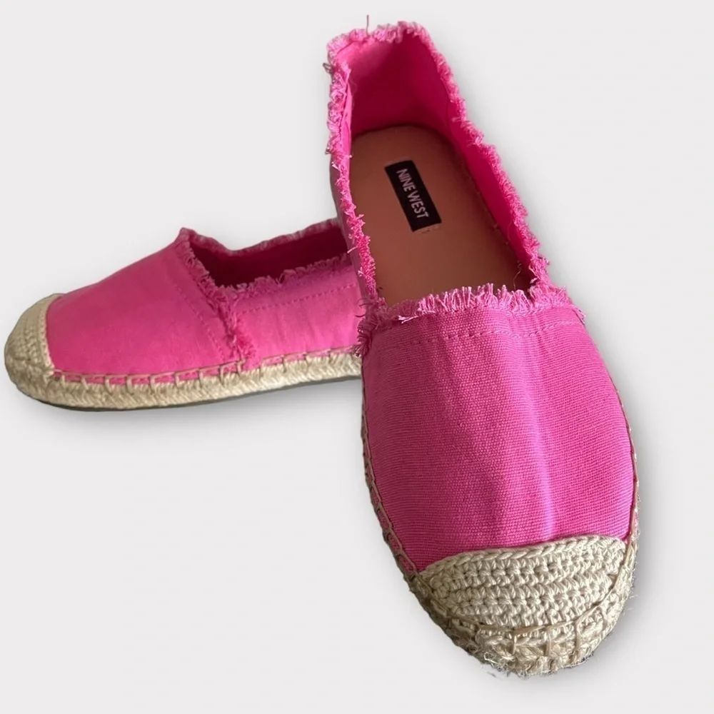 Fuchsia Canvas Espadrilles | Nine West Slip-On Flats | Size 5 | Cruise